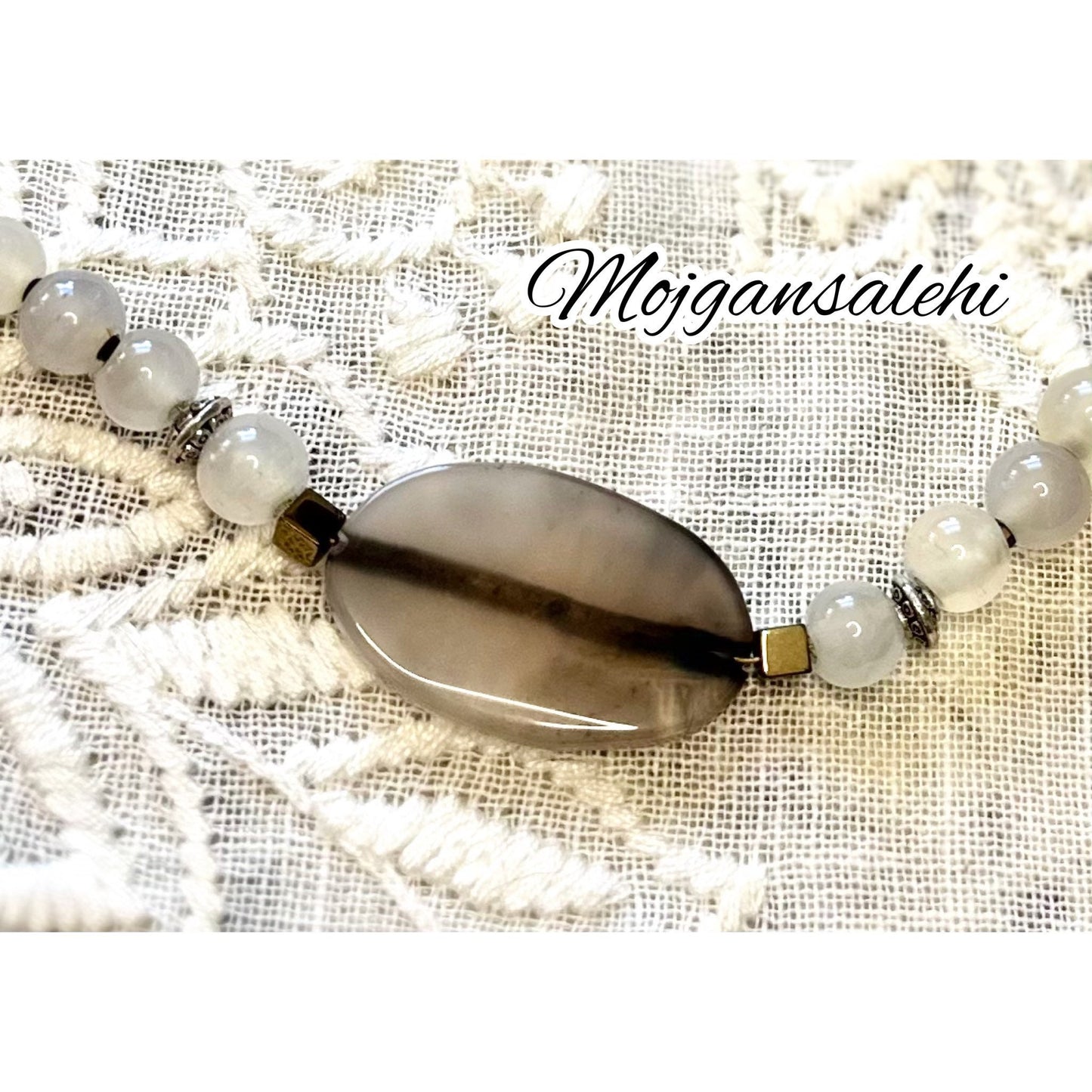 Agate necklace, beaded necklace, white necklace, healing necklace